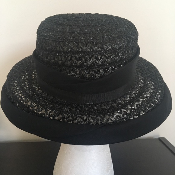 Vintage 1960s Black Woven Bell Mushroom Brim Hat - Picture 4 of 5